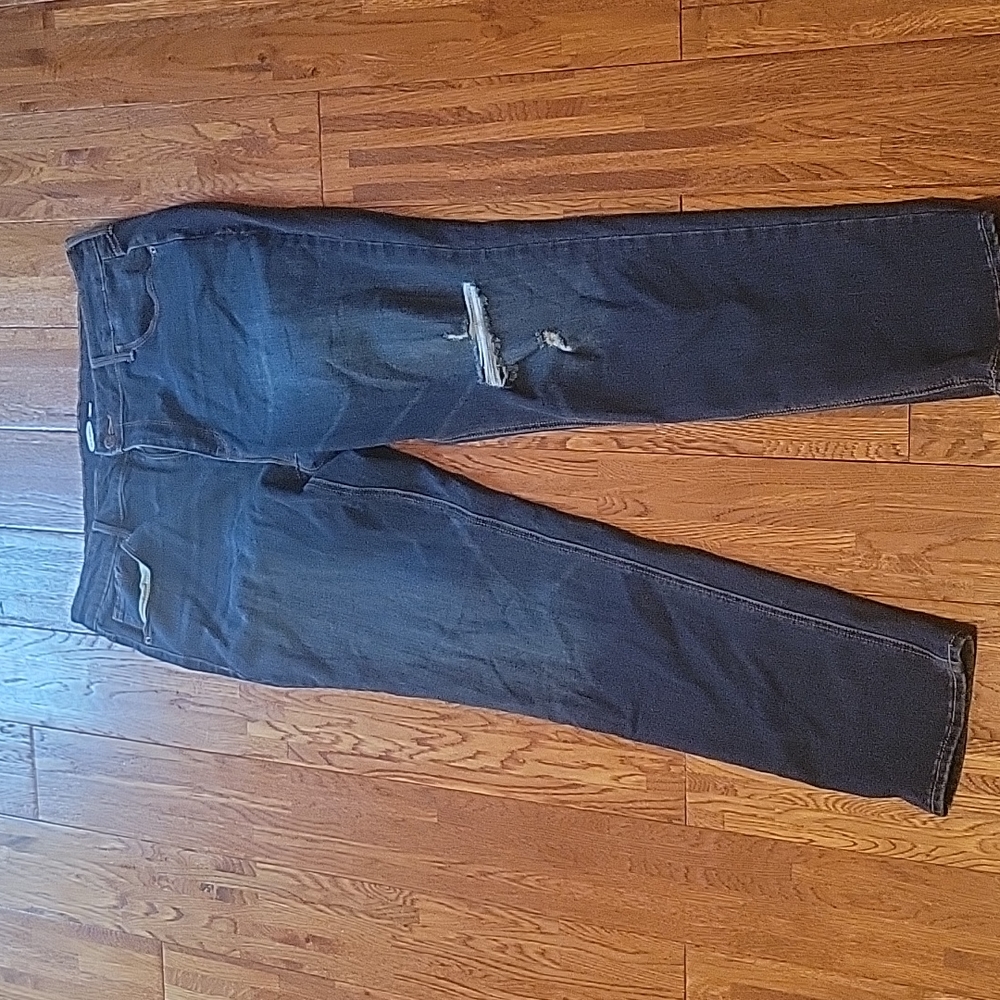 Dark wash, straight cut jeans. Size 16
